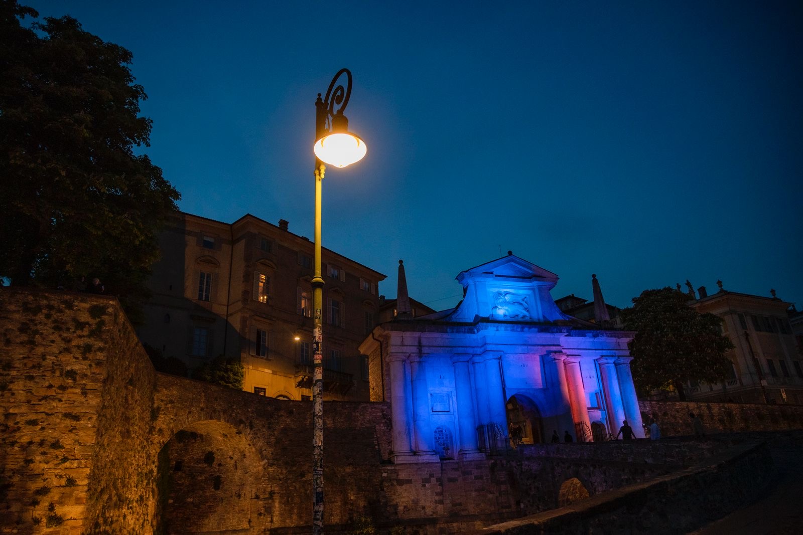 c0423ad0 d9fd 4ff1 99a7 5cd4691323f2